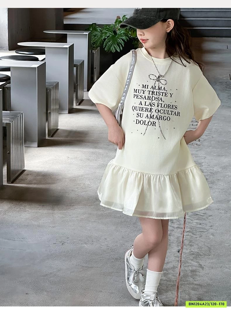 ĐẦM KEM ĐUÔI CÁ PHỐI VOAN