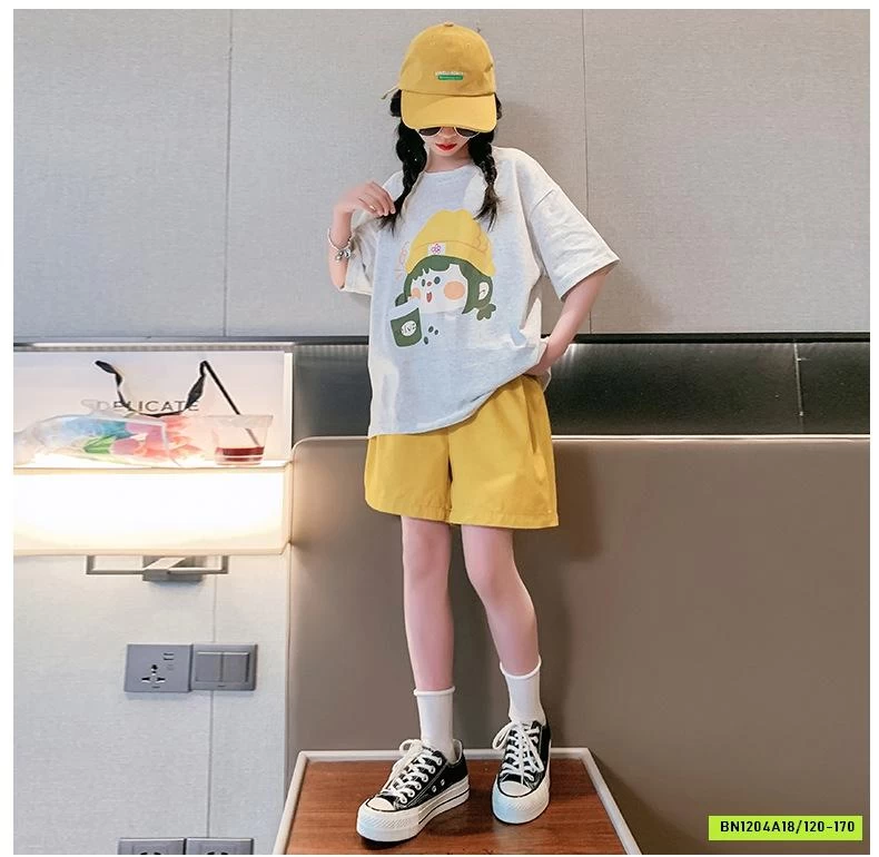 BỘ CÔ GÁI SHORT VÀNG