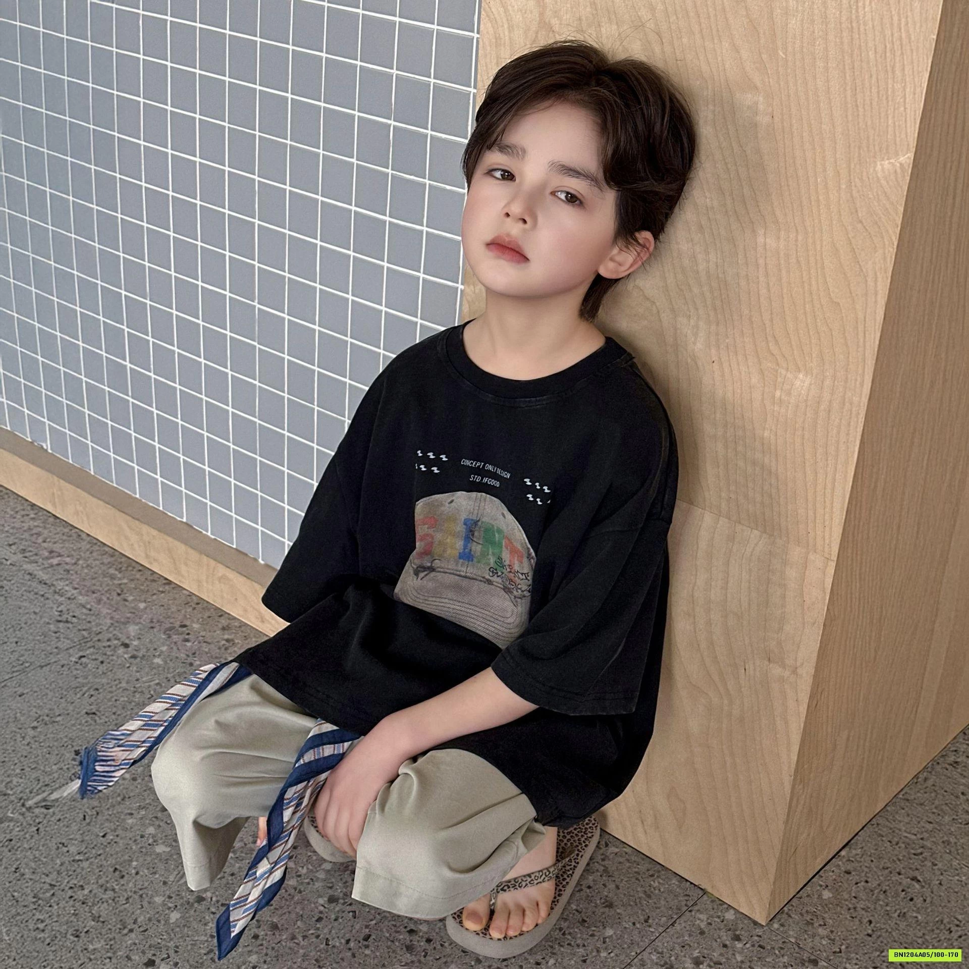 ÁO THUN IN MŨ KẾT ĐEN NGẦU