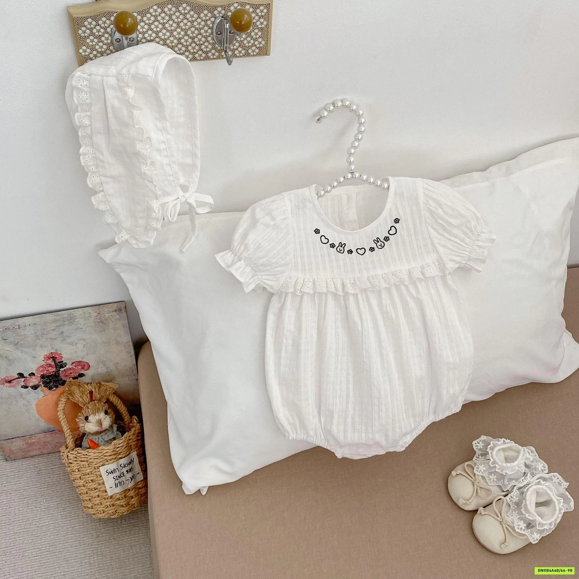 BODY THỎ ĐŨI KÈM MŨ