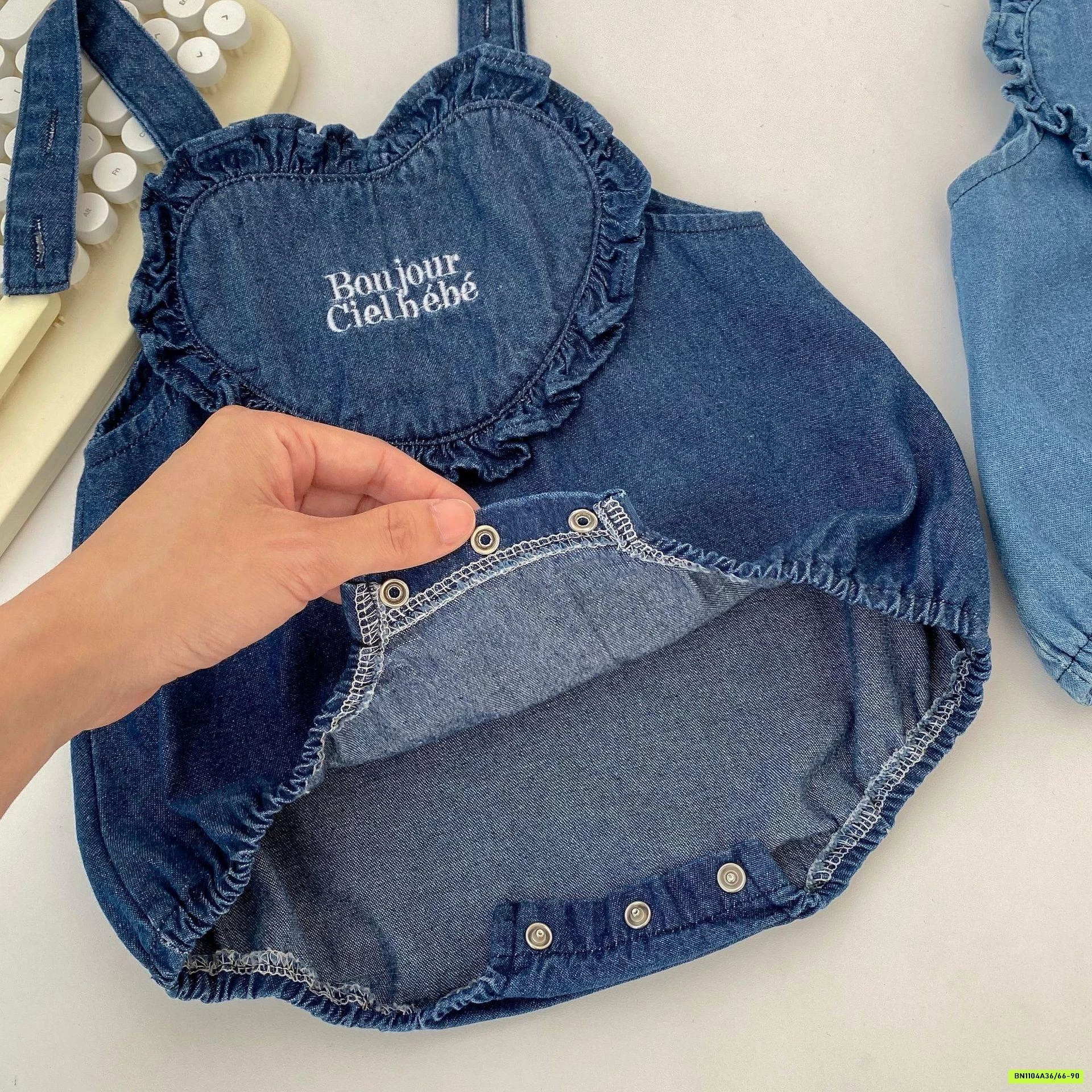 BODY JEANS TRÁI TIM NHÍ