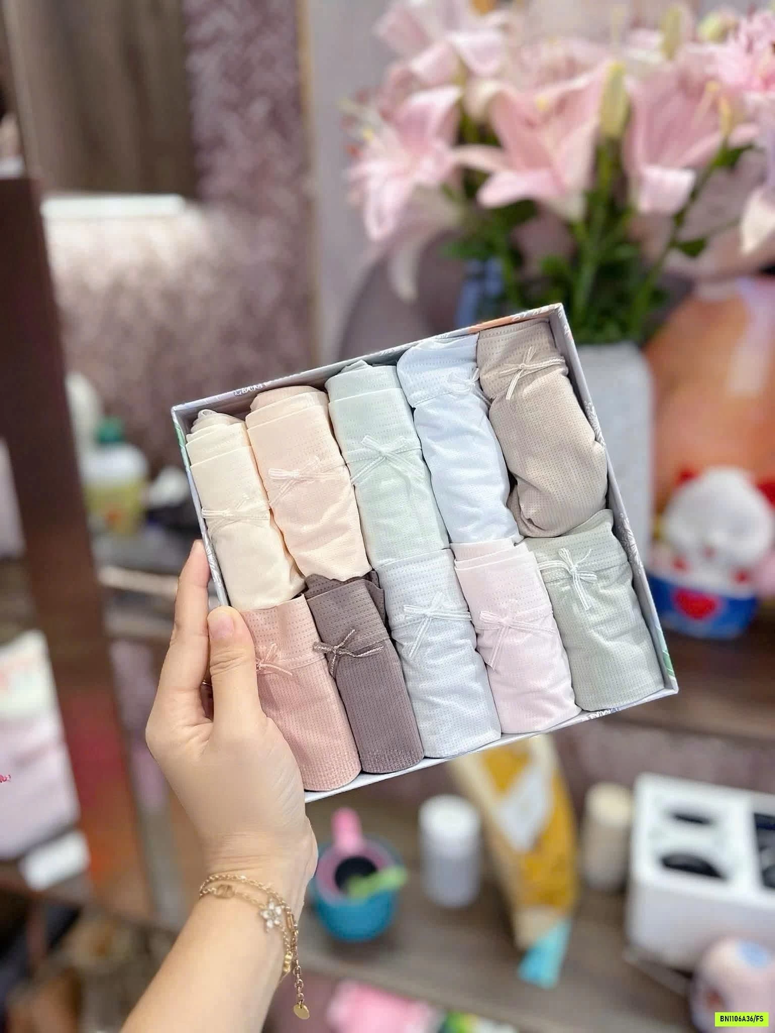 HỘP 10 CHIP COTTON LỤA MÁT
