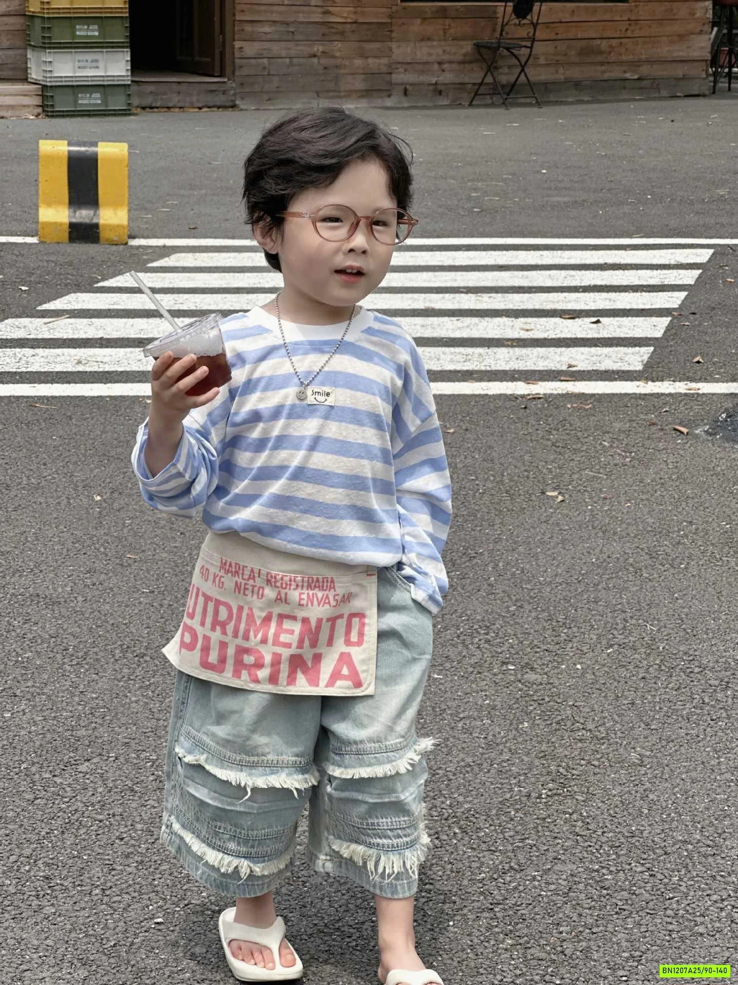 JEANS LỠ TUA GỐI CÁ TÍNH