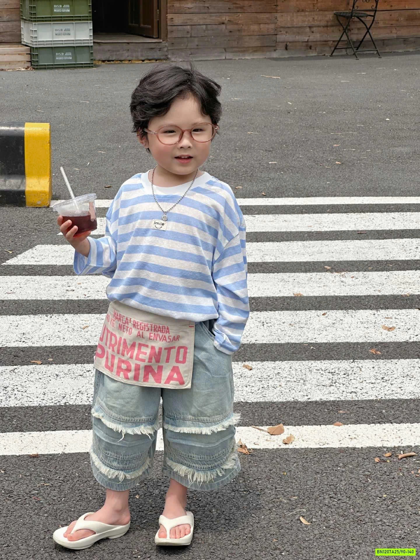 JEANS LỠ TUA GỐI CÁ TÍNH