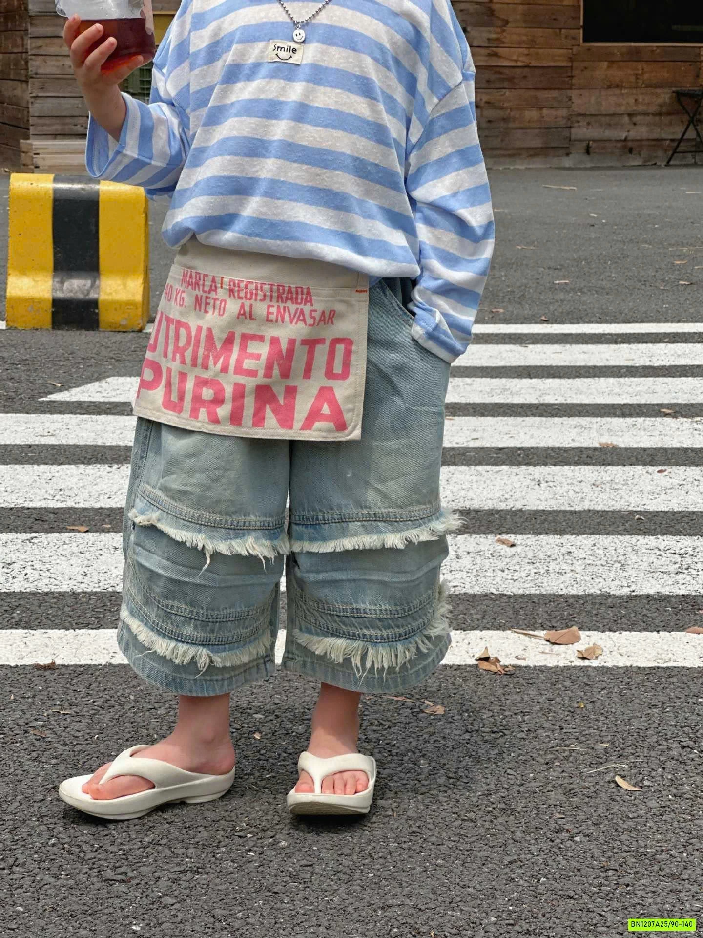 JEANS LỠ TUA GỐI CÁ TÍNH