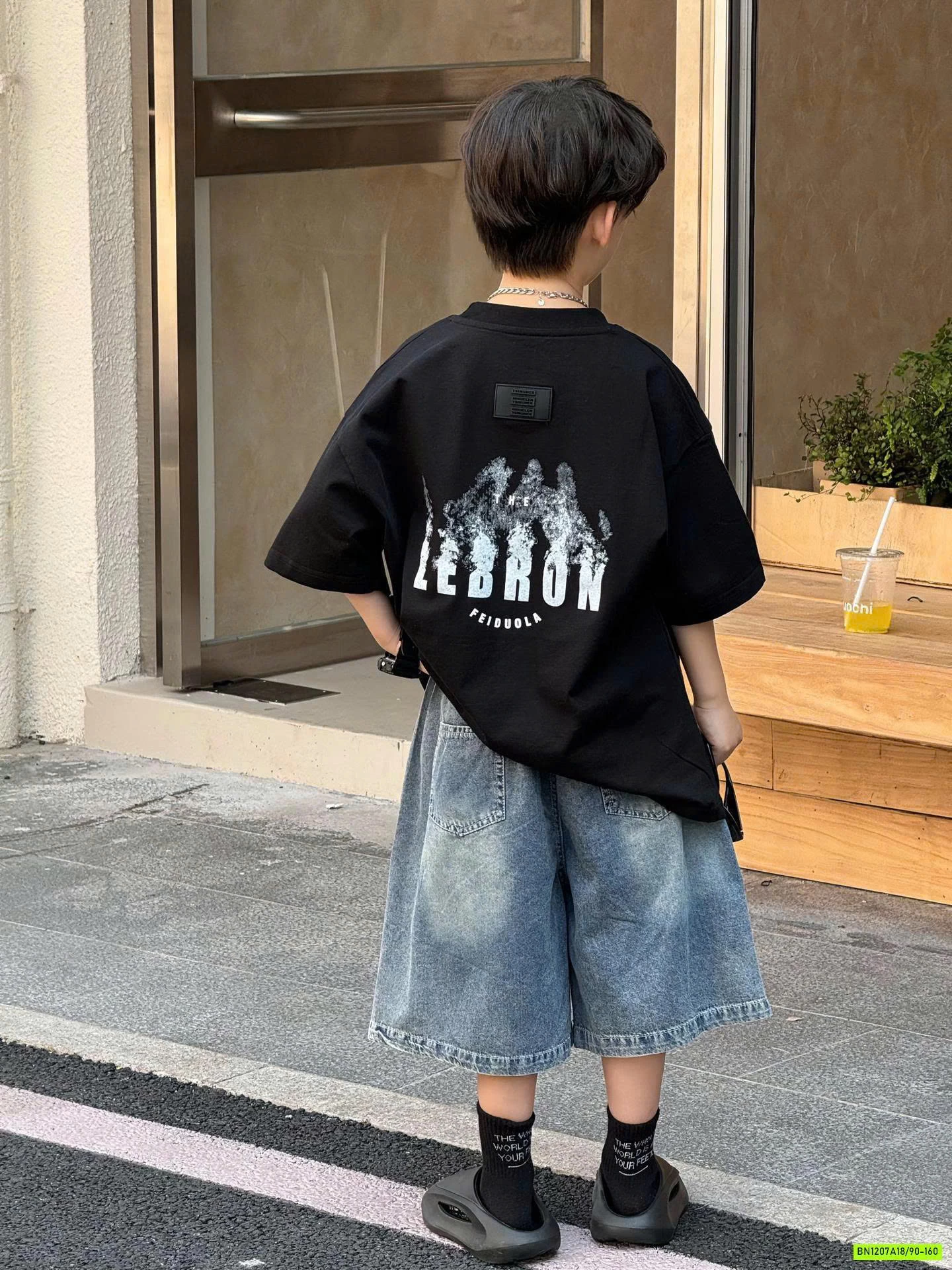 SÉT ÁO ĐEN IN HÌNH LƯNG MIX SHORT JEANS