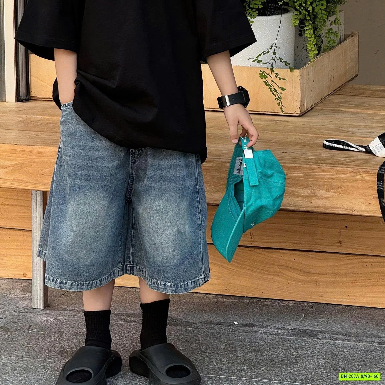 SÉT ÁO ĐEN IN HÌNH LƯNG MIX SHORT JEANS