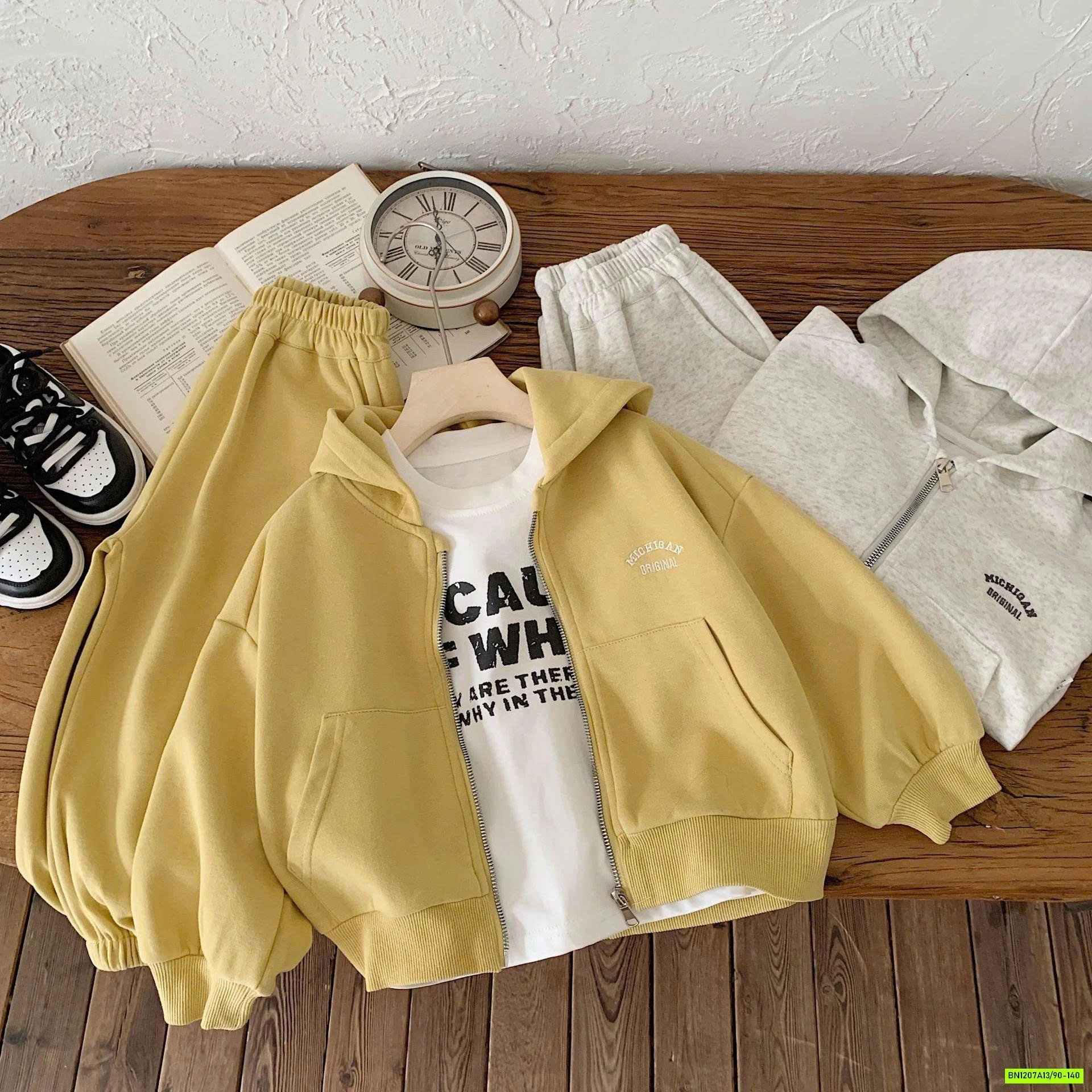 BỘ NỈ ÁO KHOÁC LIỀN MŨ