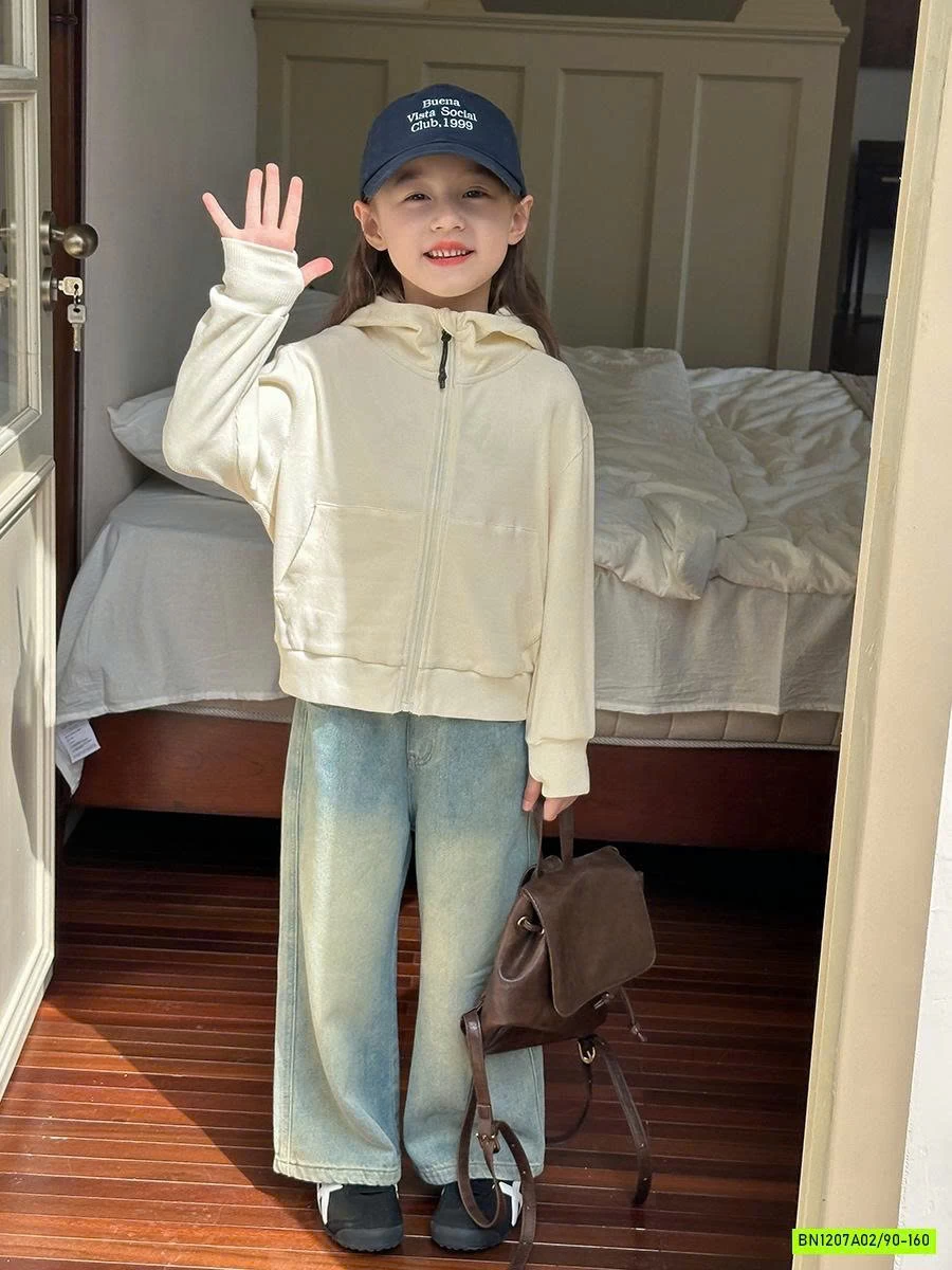 KHOÁC NỈ LIỀN MŨ 24T050 AMBB