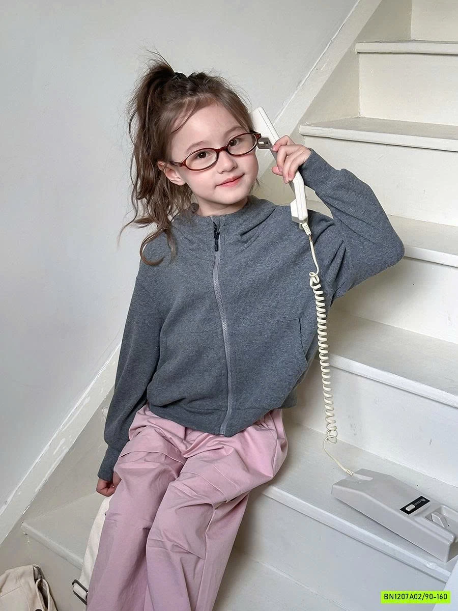 KHOÁC NỈ LIỀN MŨ 24T050 AMBB