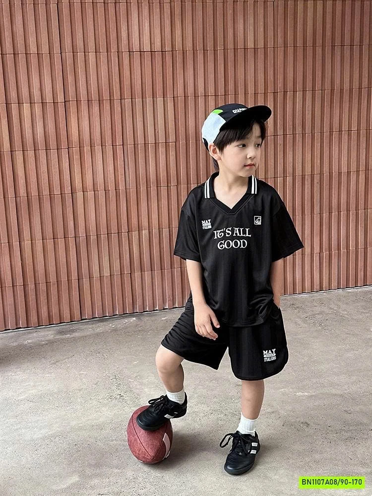 BỘ THỂ THAO BÓNG ĐÁ ĐEN 25E118 AMBB