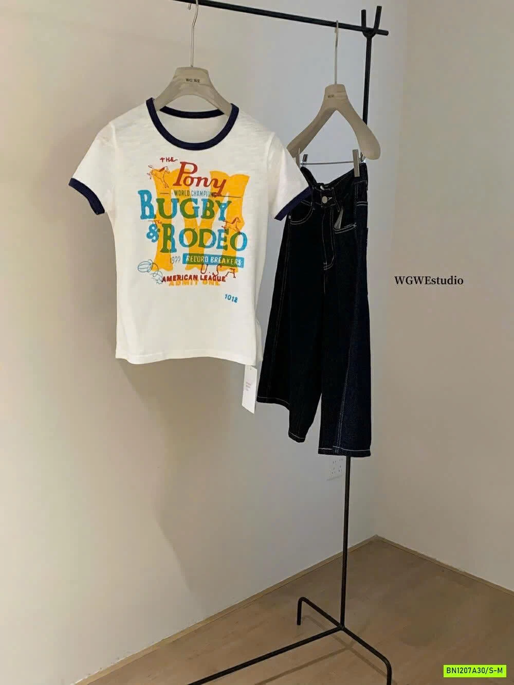 ÁO THUN XƯỚC IN CHỮ WGWE