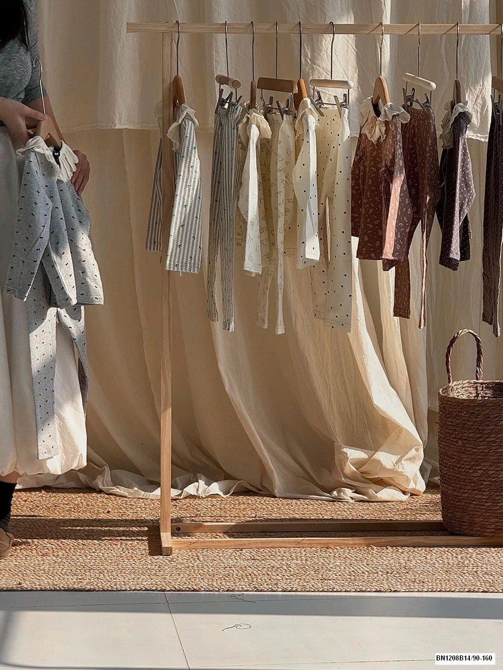 BỘ NGỦ LILANXI CỔ BÈO BÉ GÁI