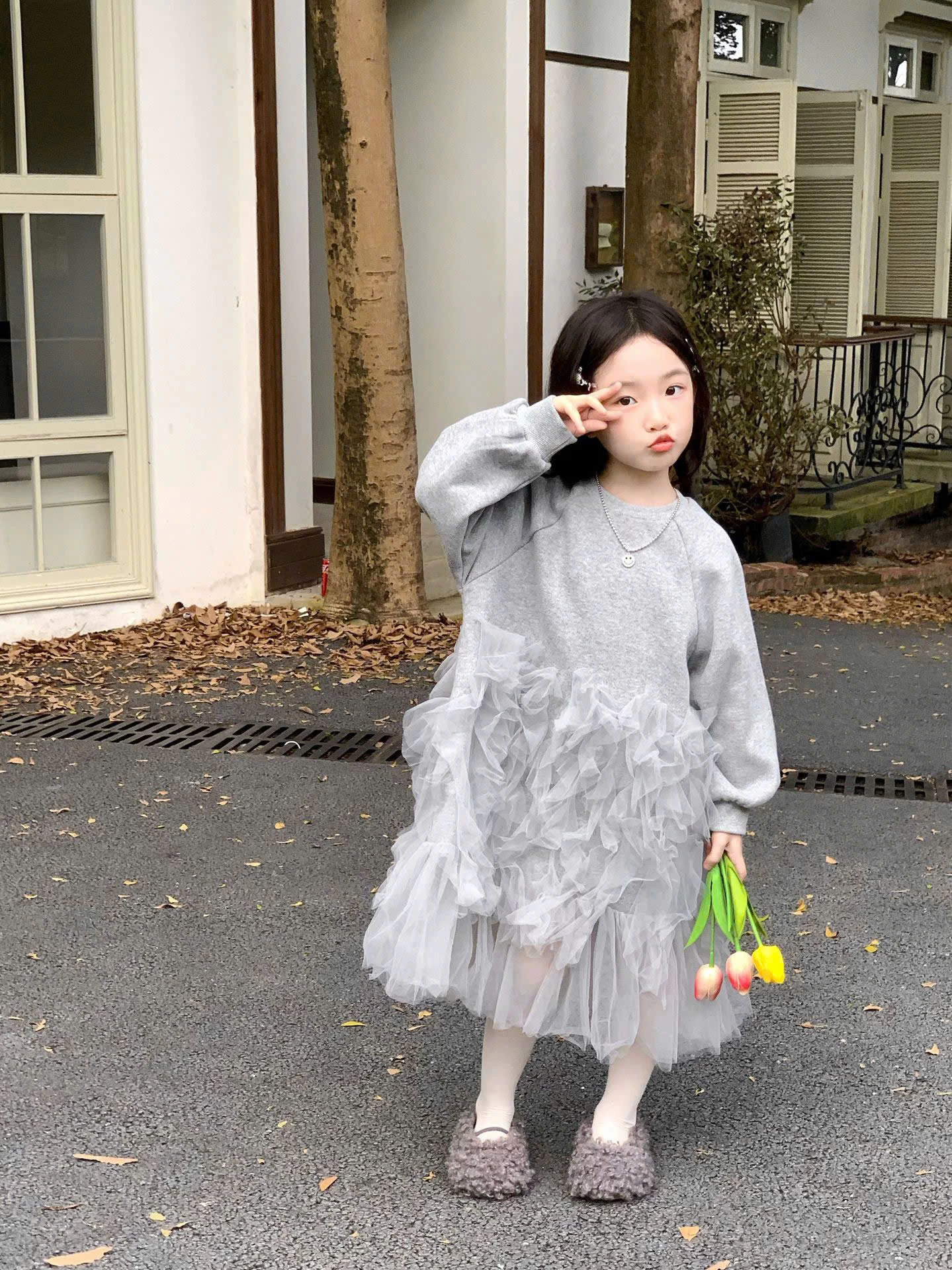 VÁY NỈ XÁM PHỐI TUA DUA