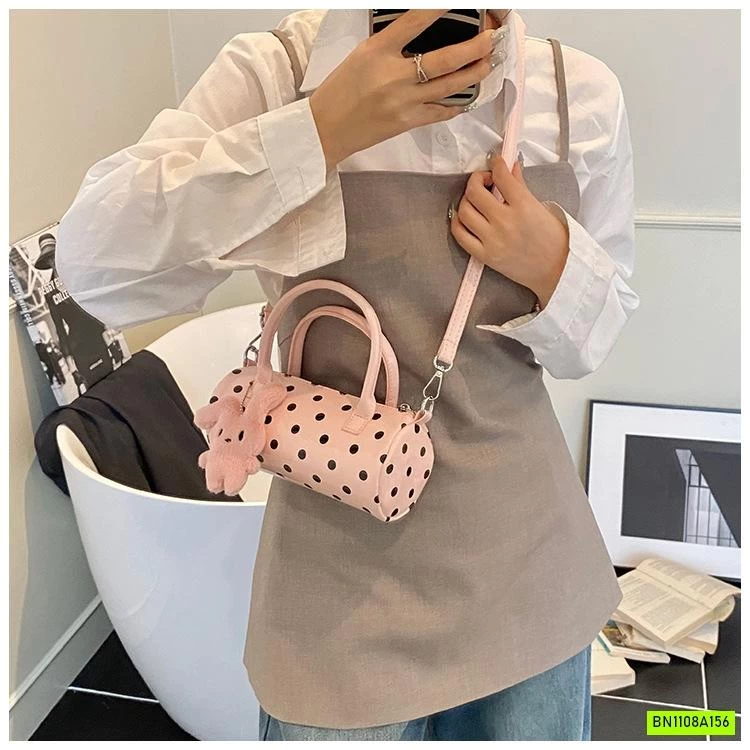 TÚI TRỐNG CHẤM BI KÈM MÓC THỎ