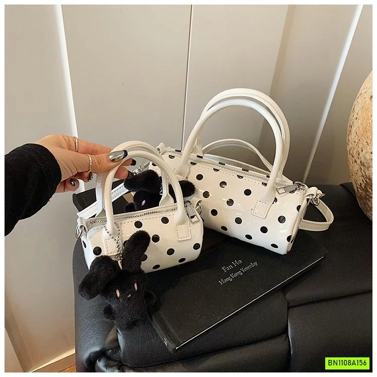 TÚI TRỐNG CHẤM BI KÈM MÓC THỎ