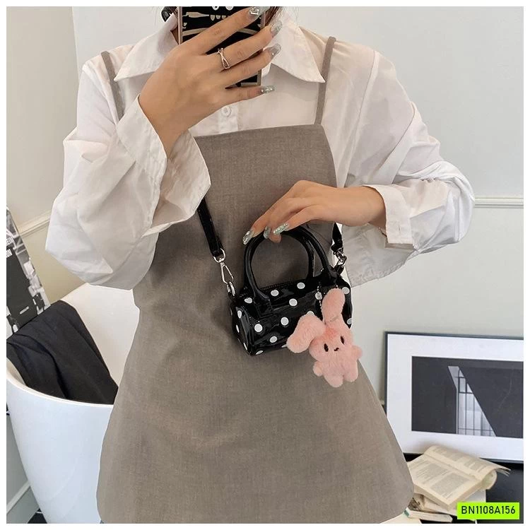 TÚI TRỐNG CHẤM BI KÈM MÓC THỎ