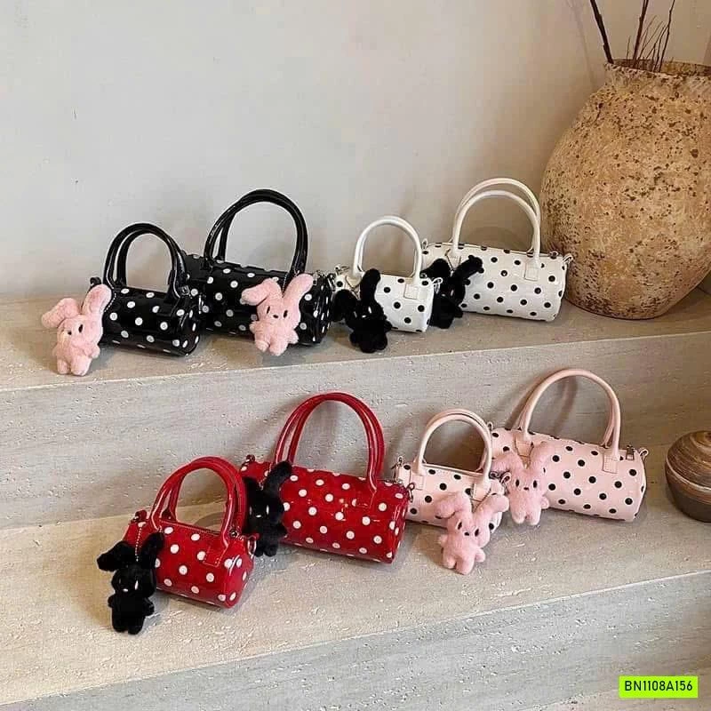 TÚI TRỐNG CHẤM BI KÈM MÓC THỎ