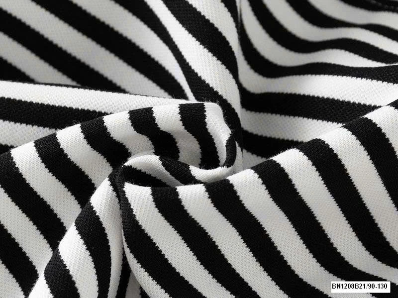 ÁO NỈ CÓ MŨ TRÙM ĐẦU CHO BÉ WAPYPY