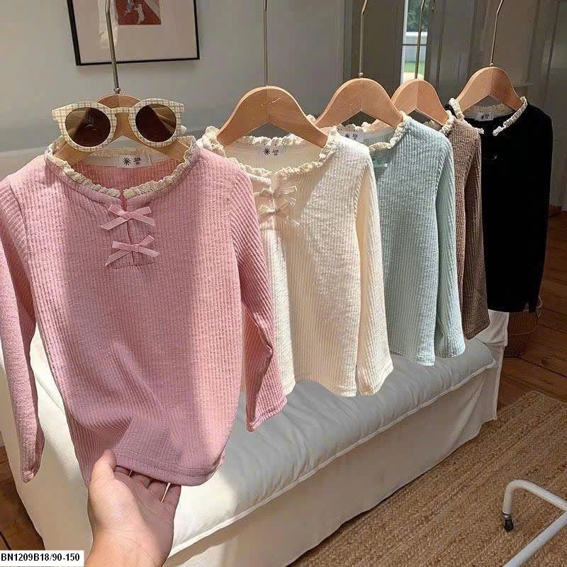 ÁO THUN GÂN VIỀN REN ĐÍNH NƠ