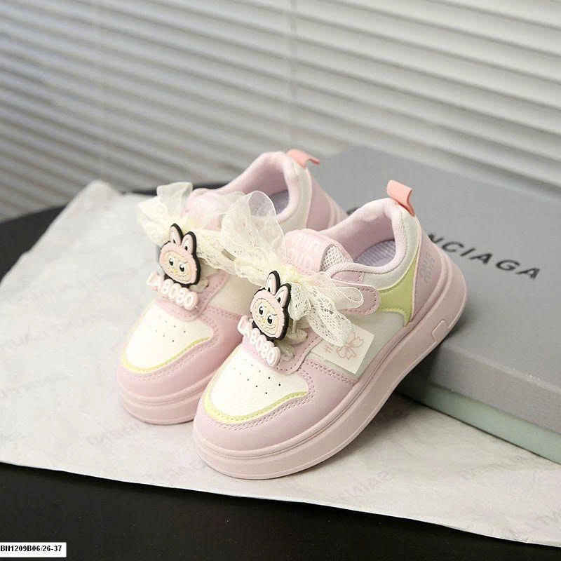 GIÀY THỂ THAO LABUBU