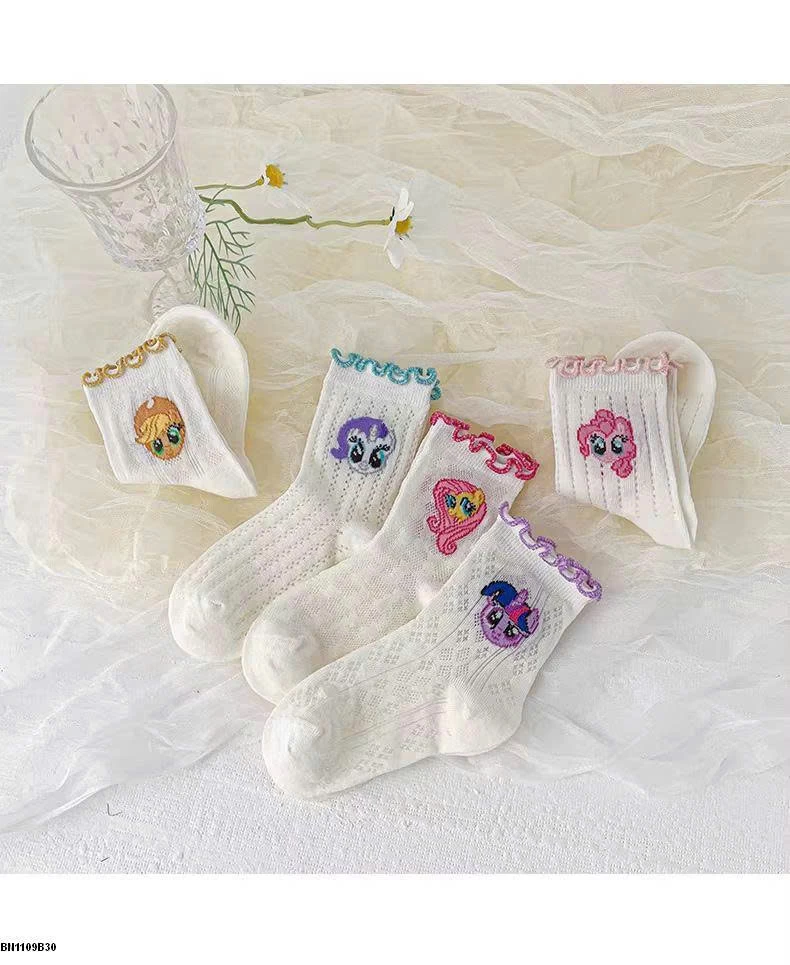 SET 5 ĐÔI TẤT CHO BÉ GÁI