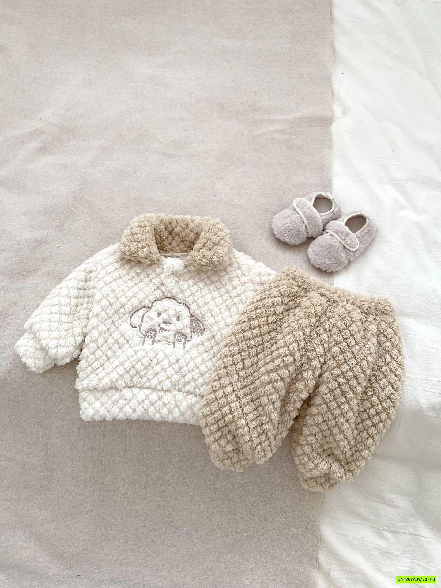 BỘ LÔNG THÊU PHỐI MÀU CỔ