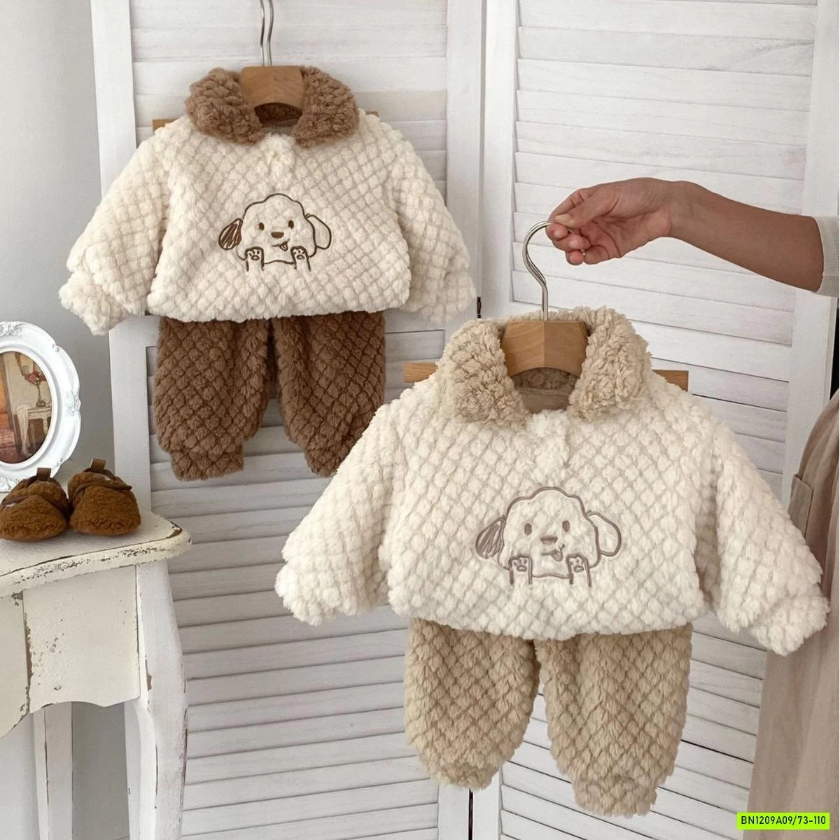 BỘ LÔNG THÊU PHỐI MÀU CỔ