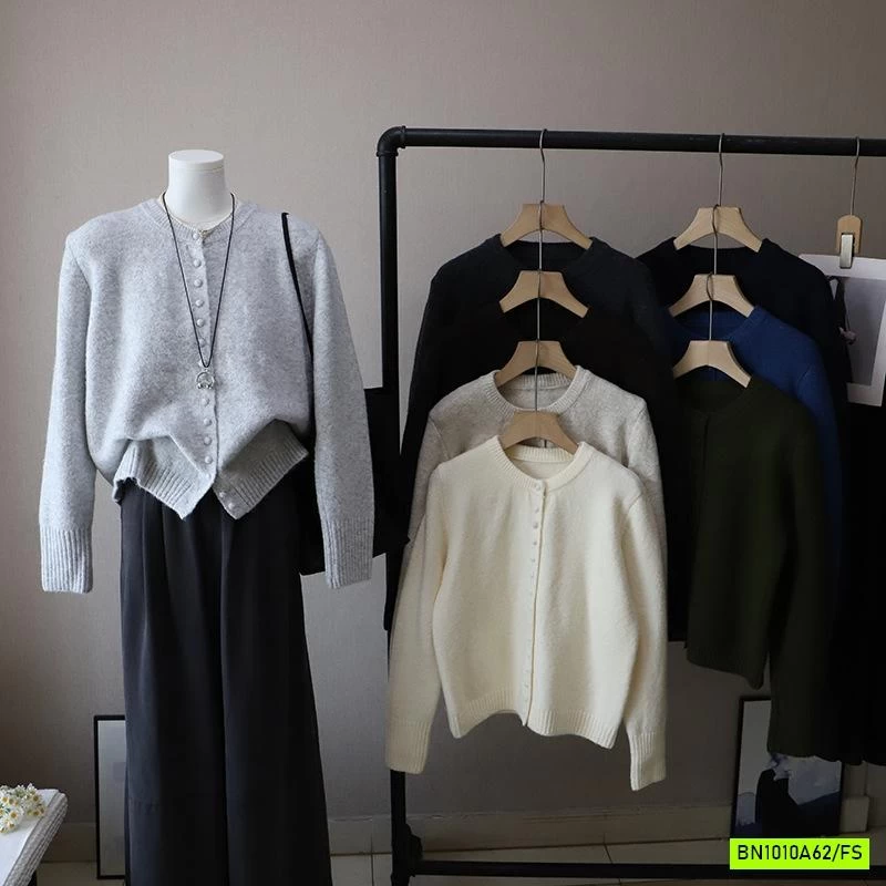 KHOÁC LEN TRƠN MÀU CỔ TRÒN