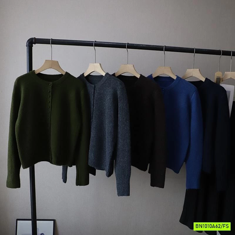 KHOÁC LEN TRƠN MÀU CỔ TRÒN