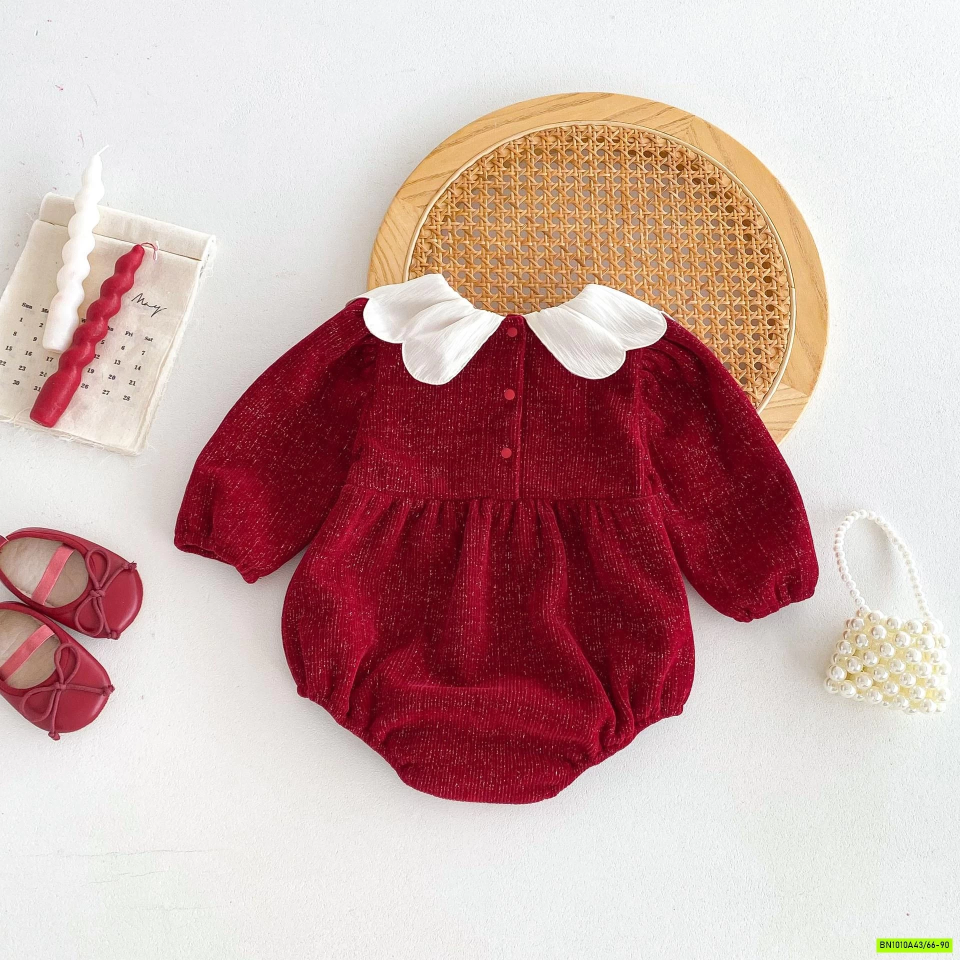 BODY NỈ ĐỎ BLING CỔ CÁNH HOA