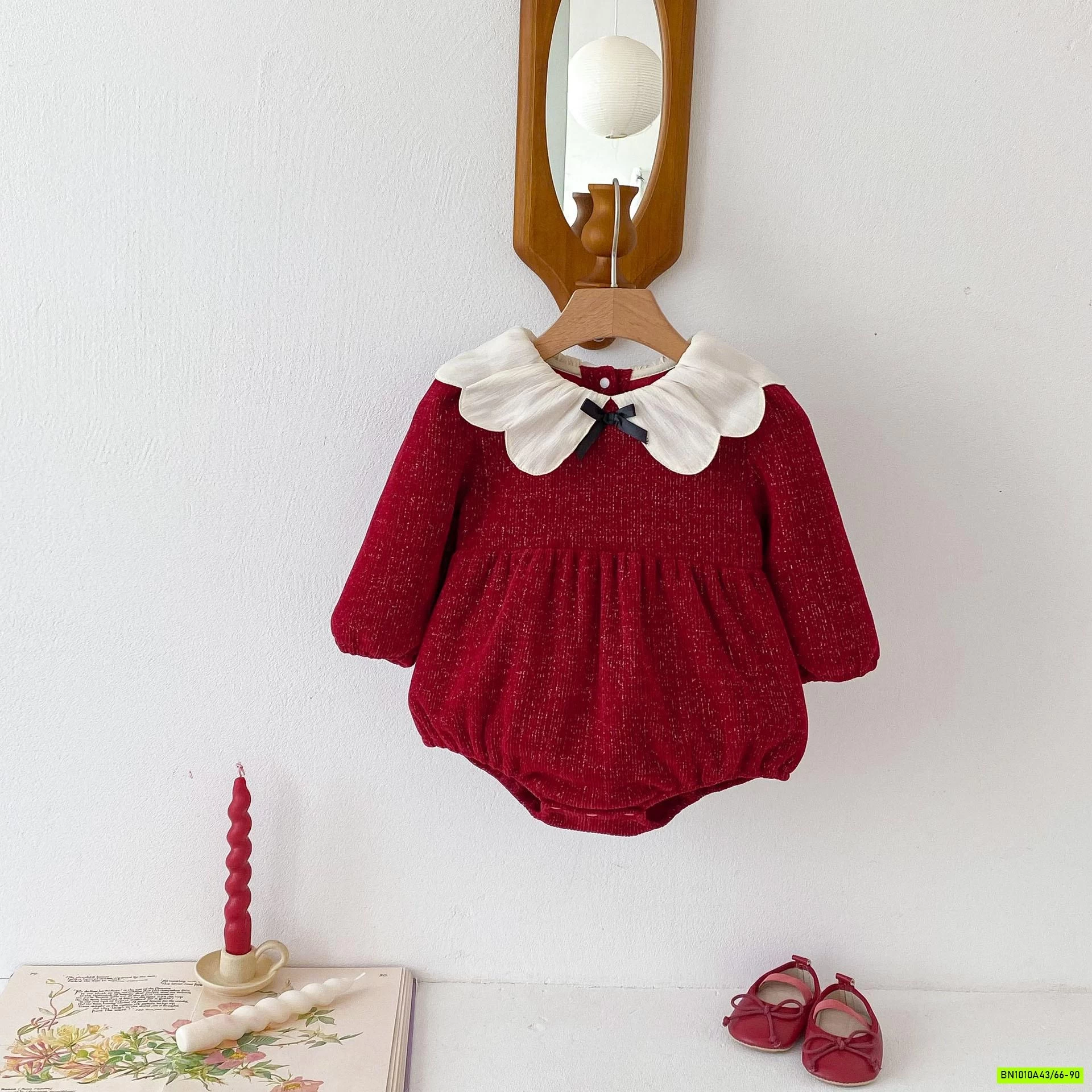 BODY NỈ ĐỎ BLING CỔ CÁNH HOA