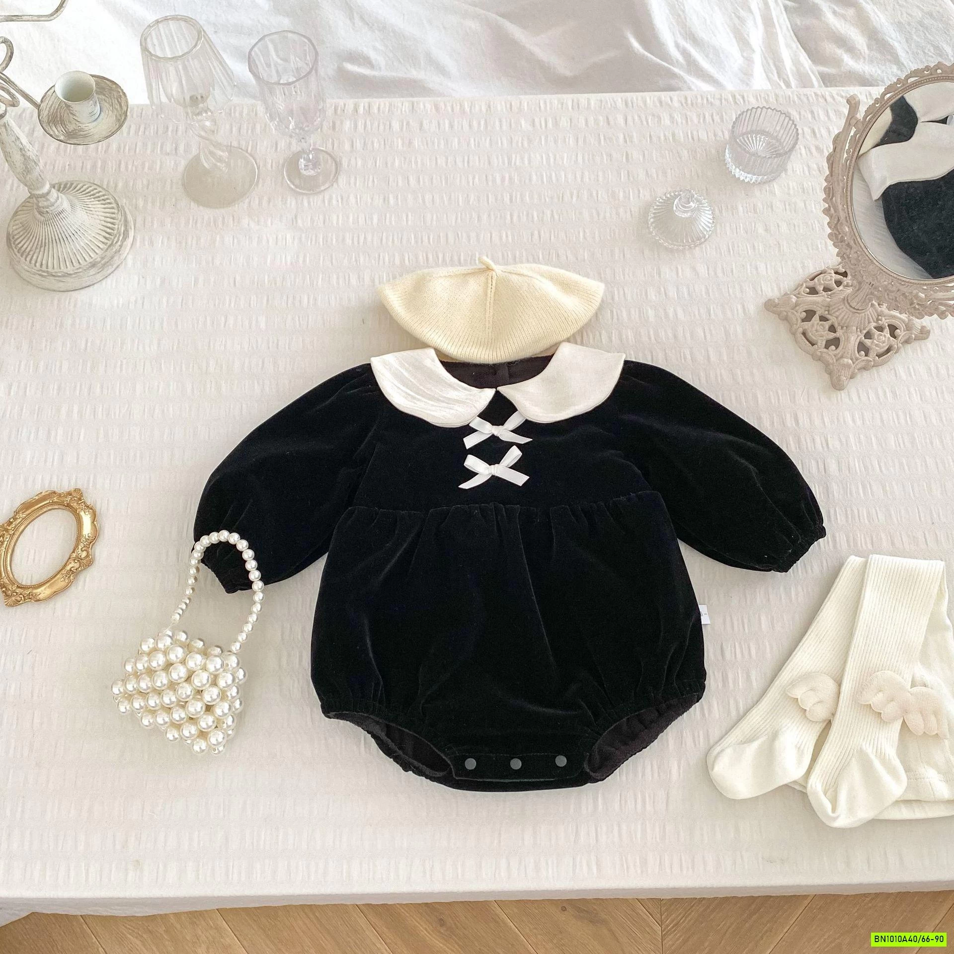 BODY NHUNG ĐỎ LÓT LÔNG