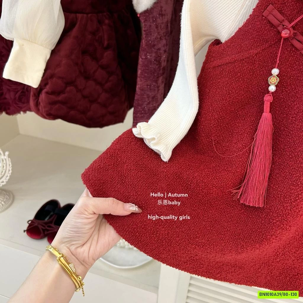 SƯỜN XÁM DẠ ĐỎ