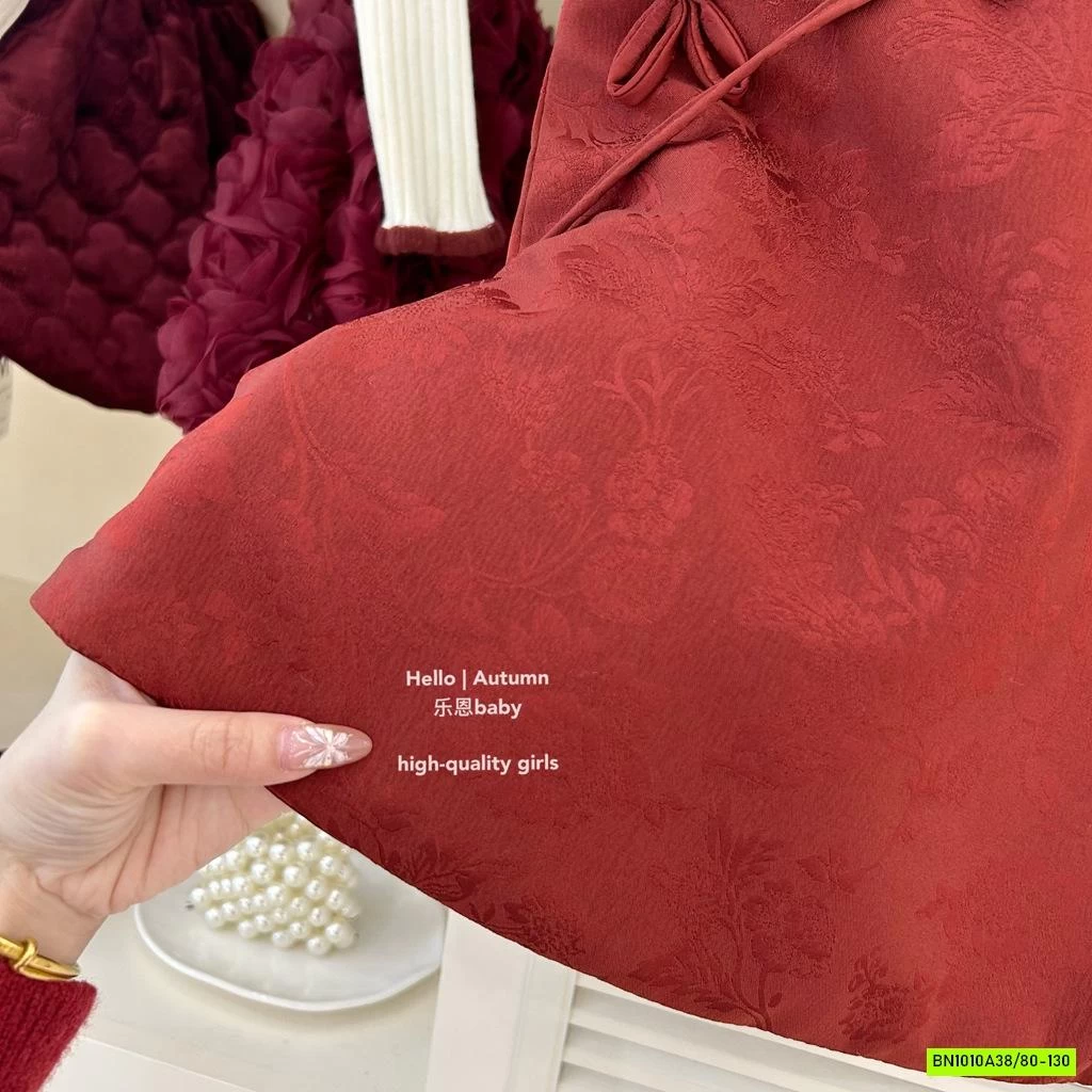 SƯỜN XÁM TRẦN BÔNG ĐỎ VIỀN LÔNG