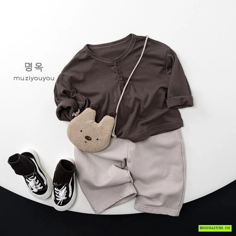 ÁO THUN RETRO CÚC NGỰC