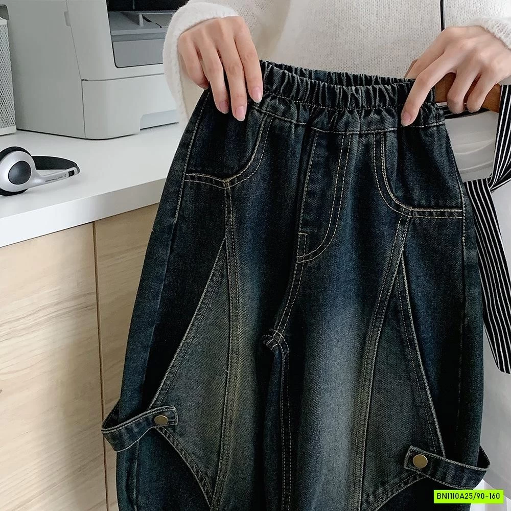 JEANS BAGGY CÁ TÍNH MIX ÁO THUN TRẮNG