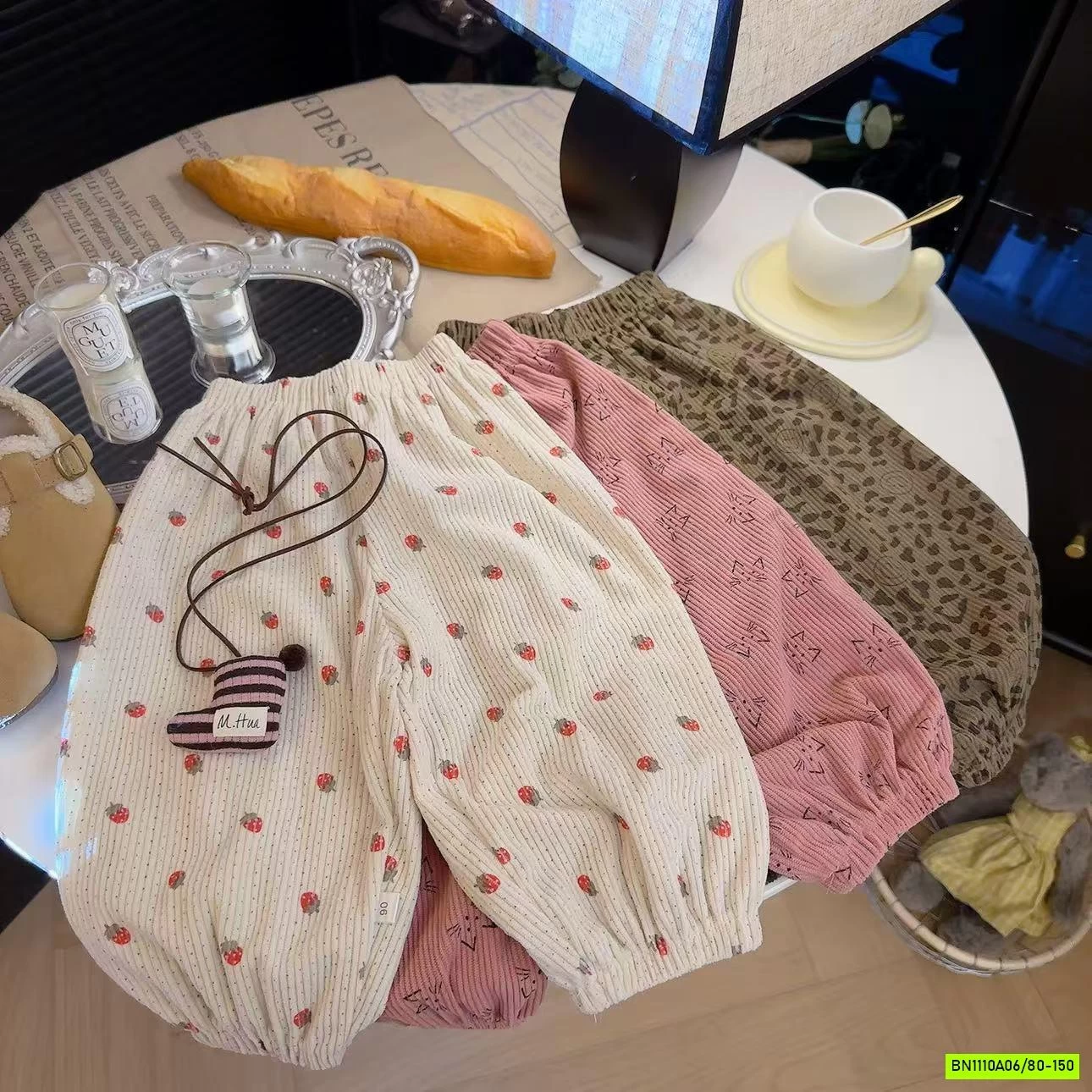 QUẦN BOOM NHUNG HỌA TIẾT