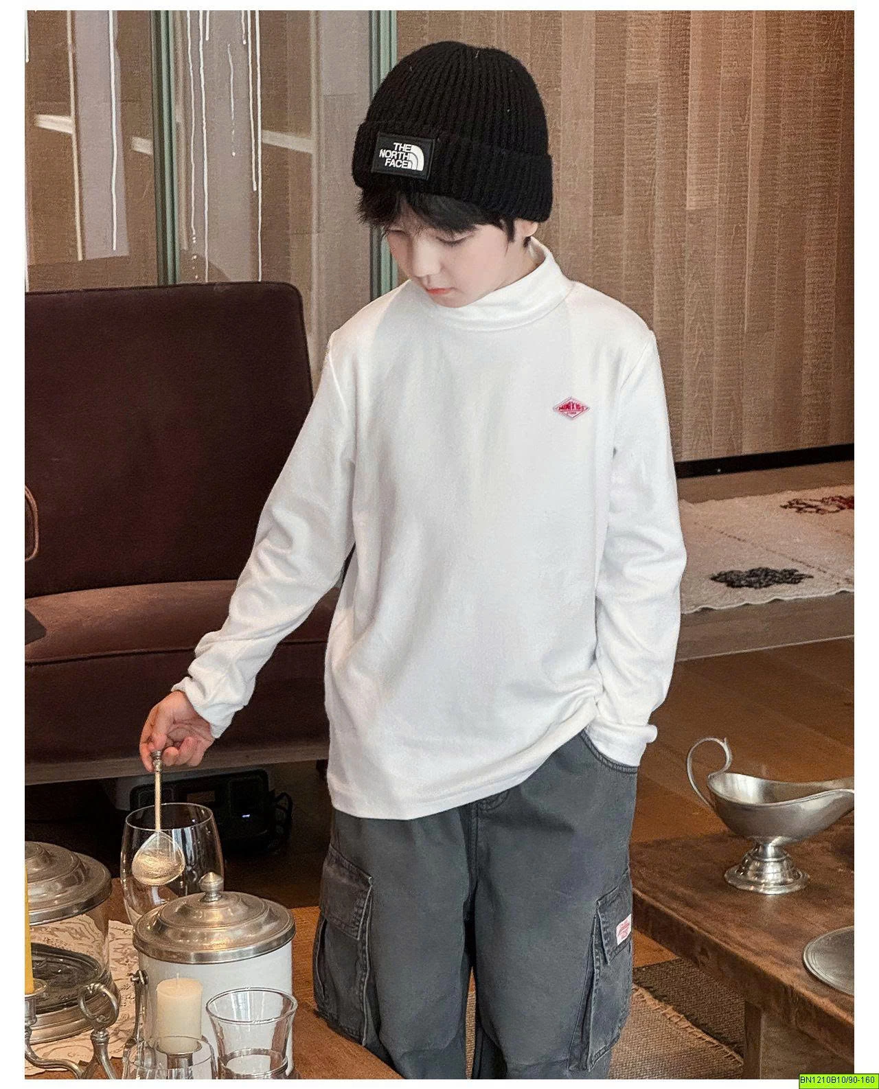ÁO GIƯ NHIỆT LOGO NGỰC AOAOKIDS