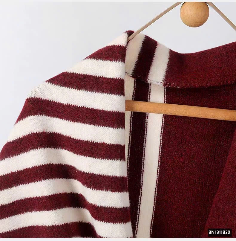 KHĂN CHOÀNG TAM GIÁC NỮ