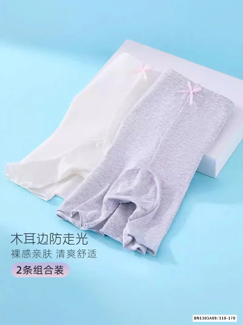 SÉT 2 QUẦN ĐÙI MẶC TRONG VÁY BG