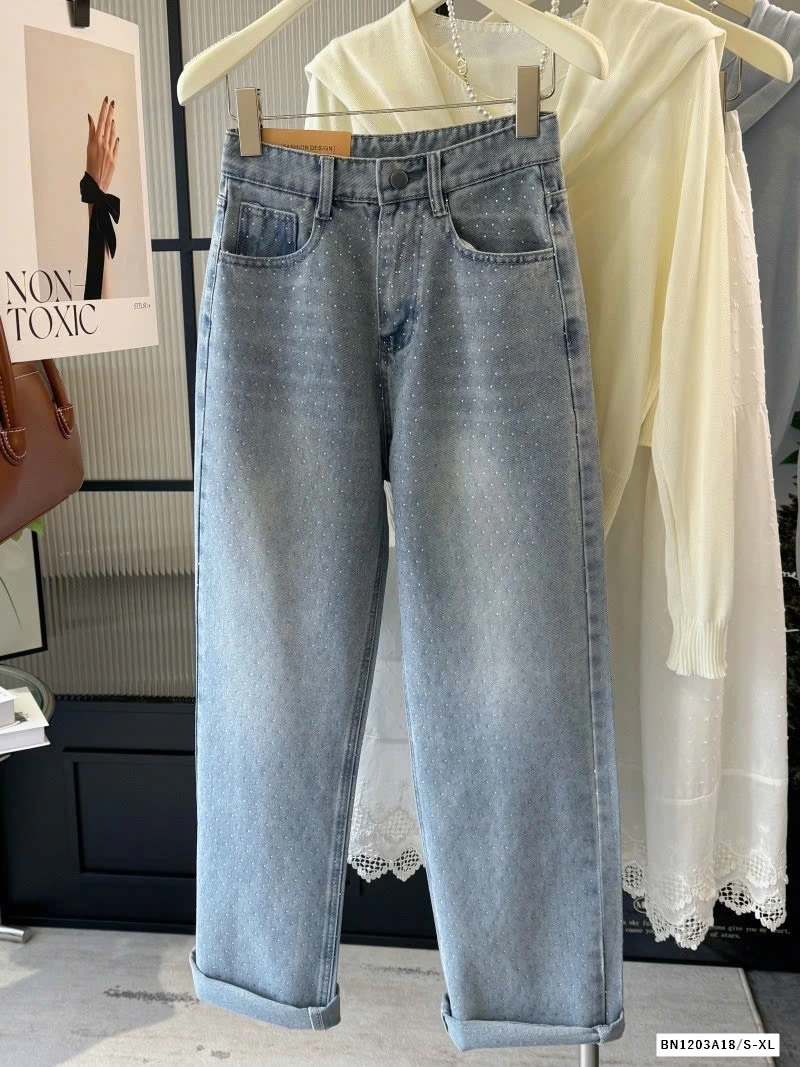 QUẦN JEAN ỐNG ĐỨNG ĐÍNH ĐÁ