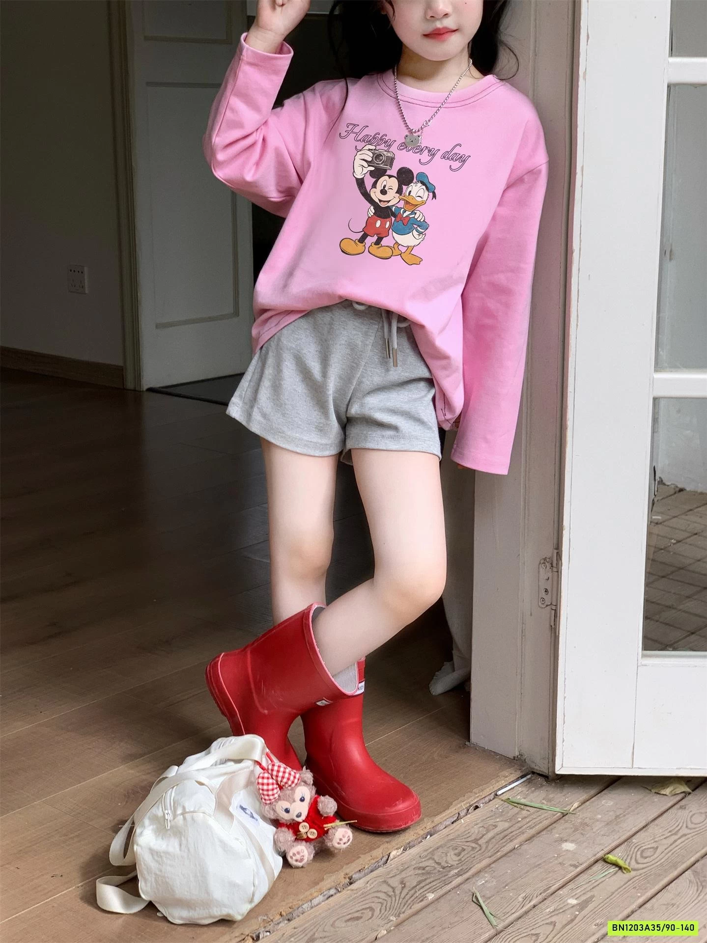 ÁO THUN HỒNG MICKEY MIX LEGGING XÁM