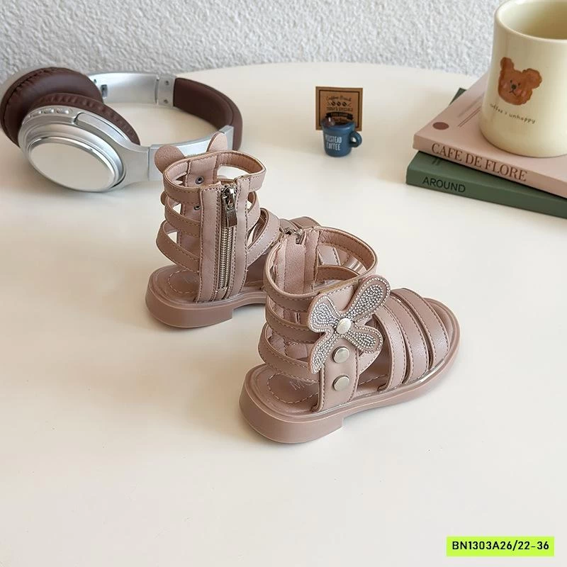 SANDAL CHIẾN BINH CỔ THẤP GẮN BƯỚM