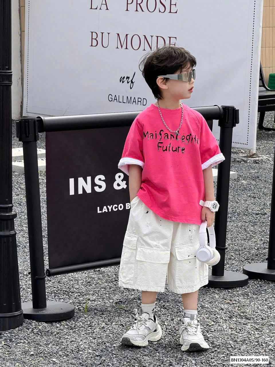 ÁO THUN HỒNG CHỮ NỔI TAIRU