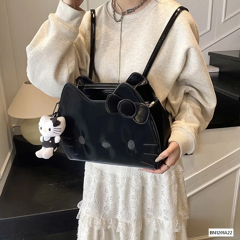 TÚI DA PU ĐEN KITTY