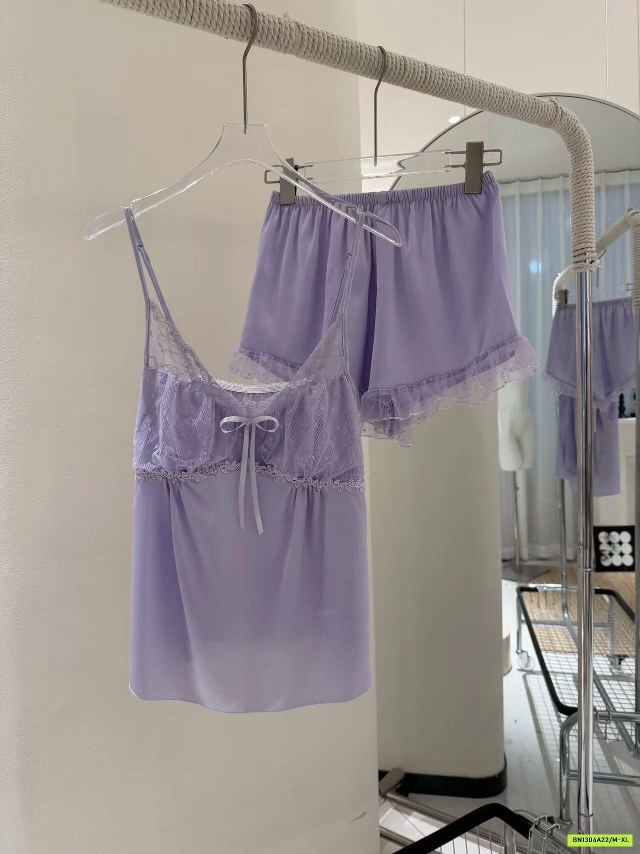 BỘ NGỦ LỤA 2 DÂY VIỀN REN