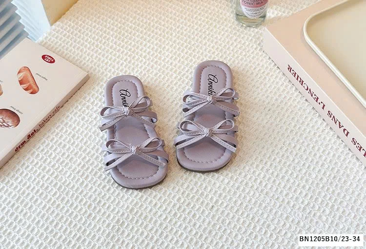 DÉP LÊ ĐẾ BỆT QUAI THẮT NƠ BG