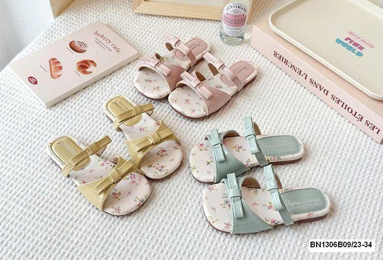 DÉP LÊ ĐẾ HOA 2 QUAI