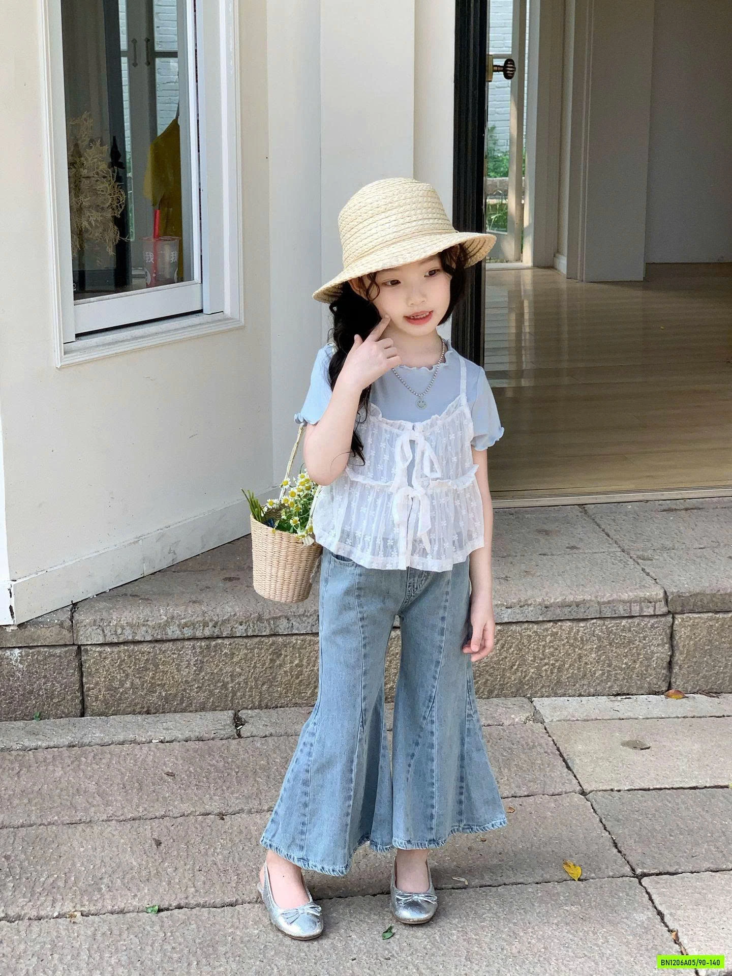 ÁO THUN PHỐI REN MIX JEANS LOE